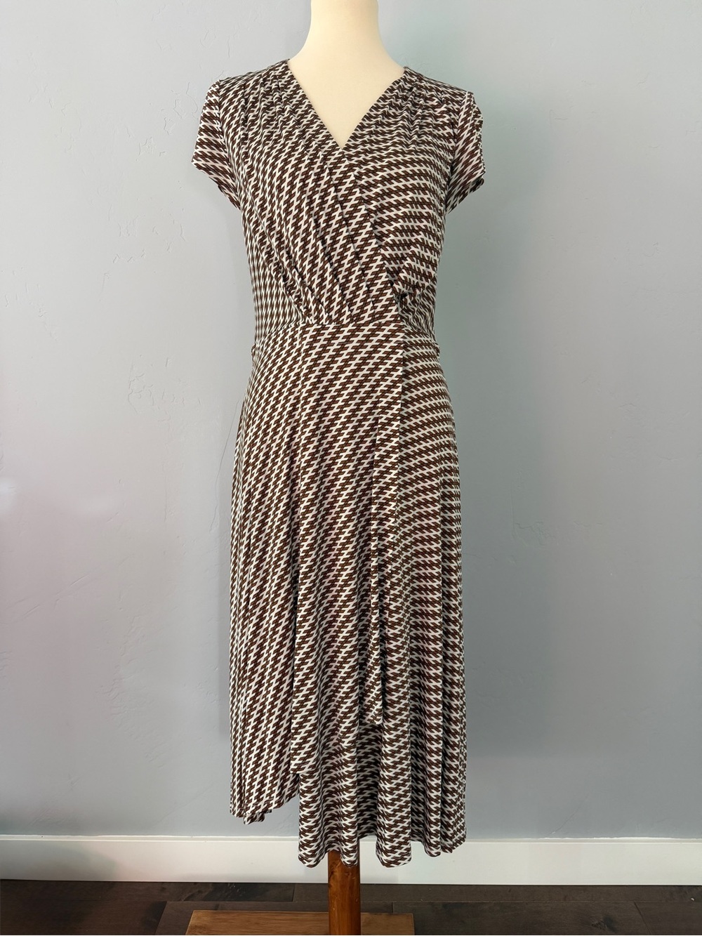 Tory Burch Midi Wrap Dress Brown White Houndstooth Geometric Print Size Medium